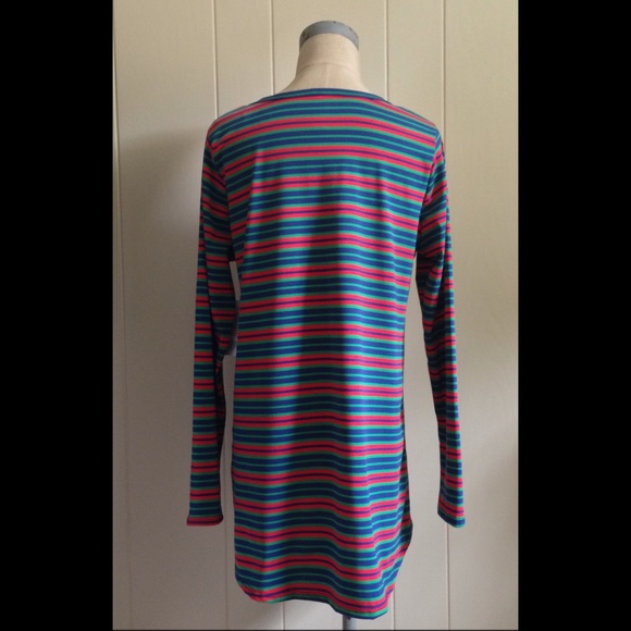 ‼️SOLD‼️ LULAROE Lynnae Blue Green Red Stripe Top Large - Picture 3 of 8